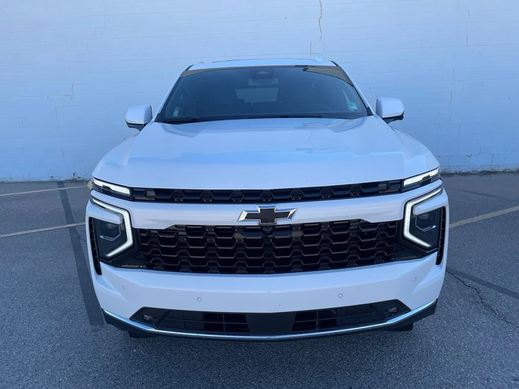 New 2026 Summit White Chevrolet LT image 2