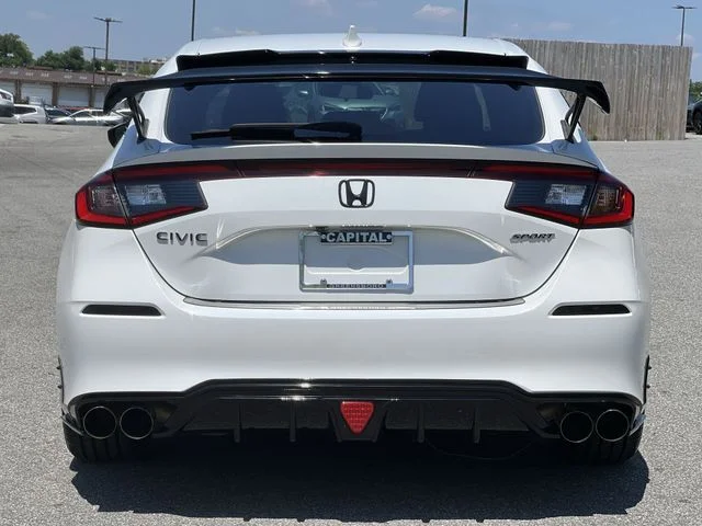 Used 2024  Honda Sport image 12