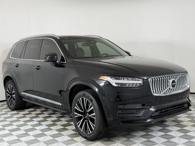 2023 Volvo XC90 Recharge Plug-In Hybrid T8 Core Bright Theme