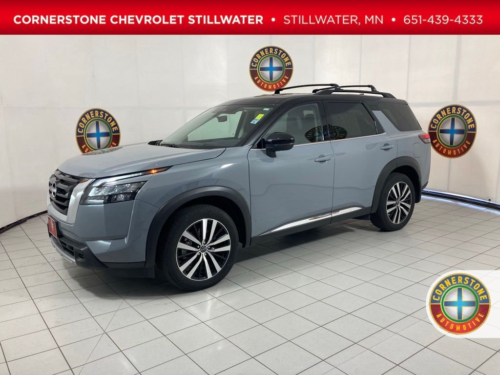 2025 Nissan Pathfinder Platinum 4WD's photo