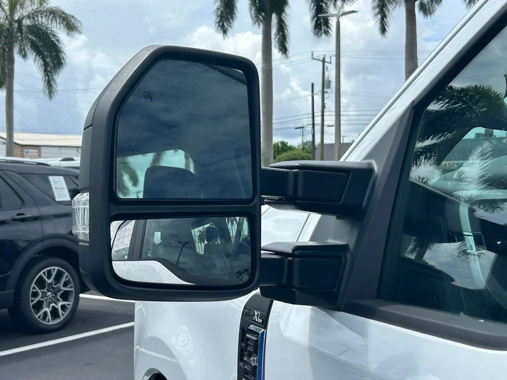 Certified Used 2026 Oxford White Ford XL image 16