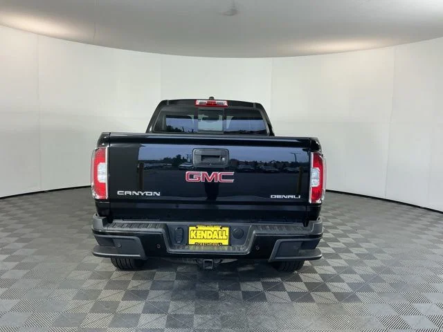 Used 2019 Onyx Black GMC Denali image 5