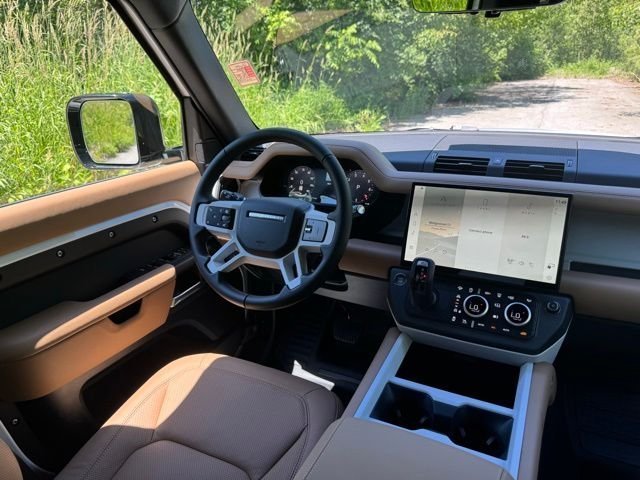 New 2026 Fuji White LAND ROVER X-Dynamic SE image 32
