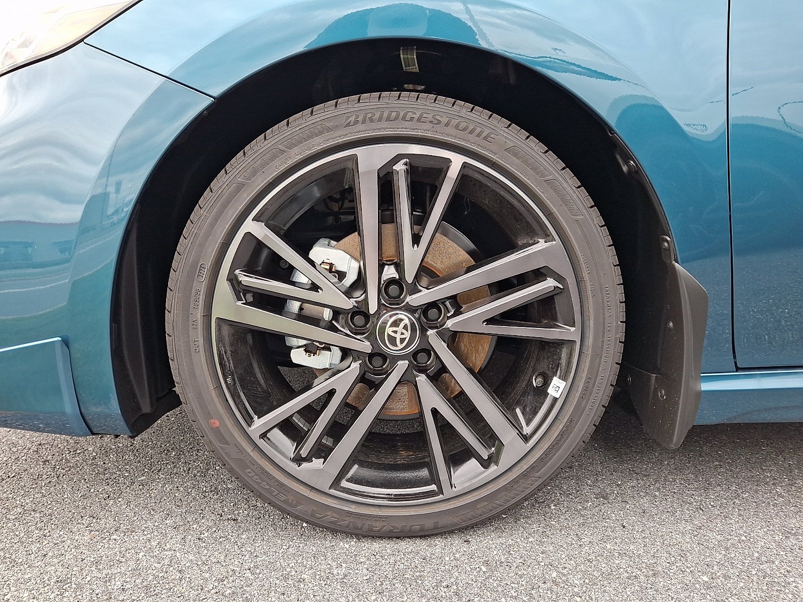 New 2026 Ocean Gem Toyota  XSE image 4