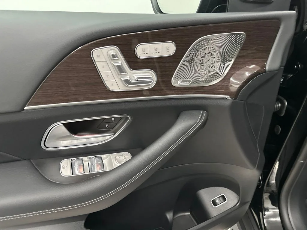 New 2026 Black Mercedes-Benz GLE 450 image 14