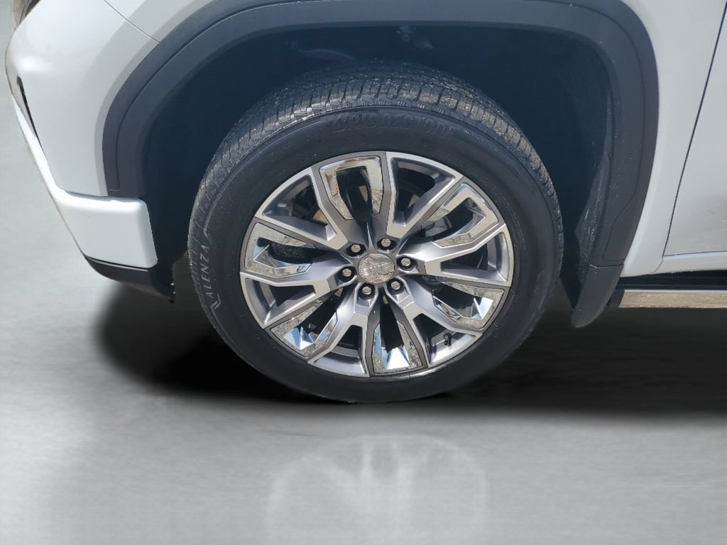 Used 2026 Glacier White Tricoat GMC Denali image 27