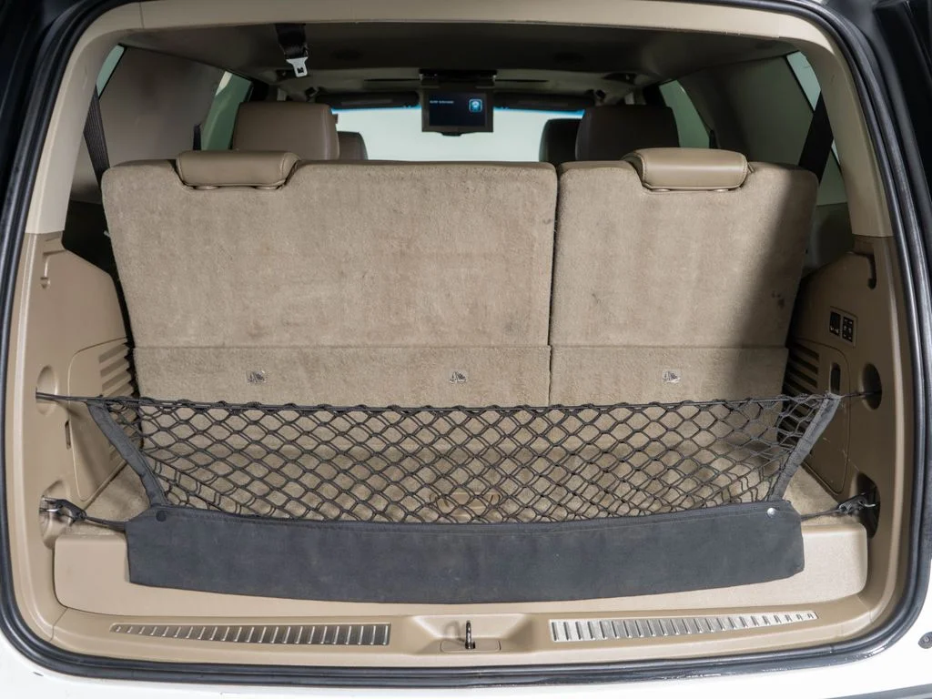 Used 2018 White GMC SLT image 33