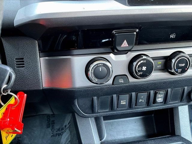 Used 2016 Gray Toyota SR5 image 18