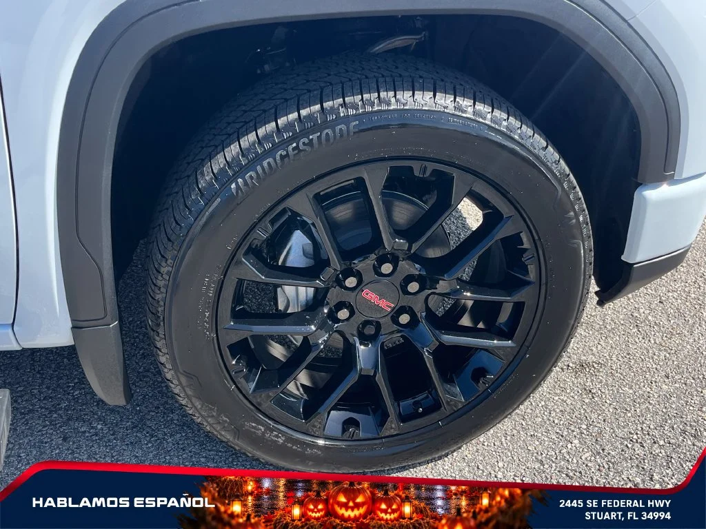 New 2026 Glacier White Tricoat GMC Denali image 21