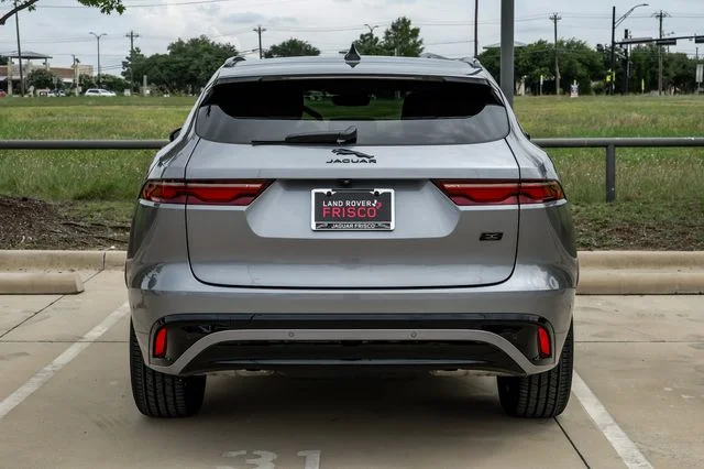 2026 Jaguar F-Pace R-Dynamic S - Photo 11