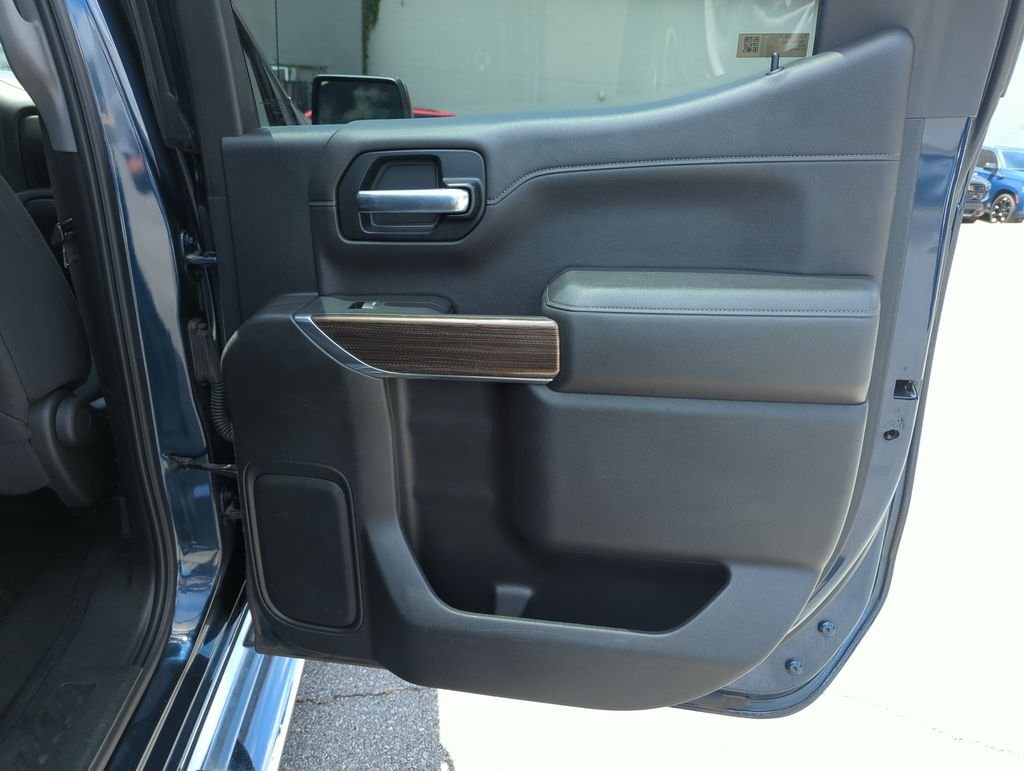 Used 2020 Blue Chevrolet RST image 28