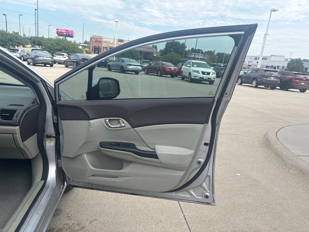 Used 2012 Silver Honda LX image 22