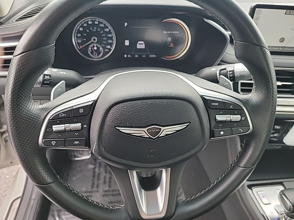 2025 GENESIS G70 Standard - Photo 11