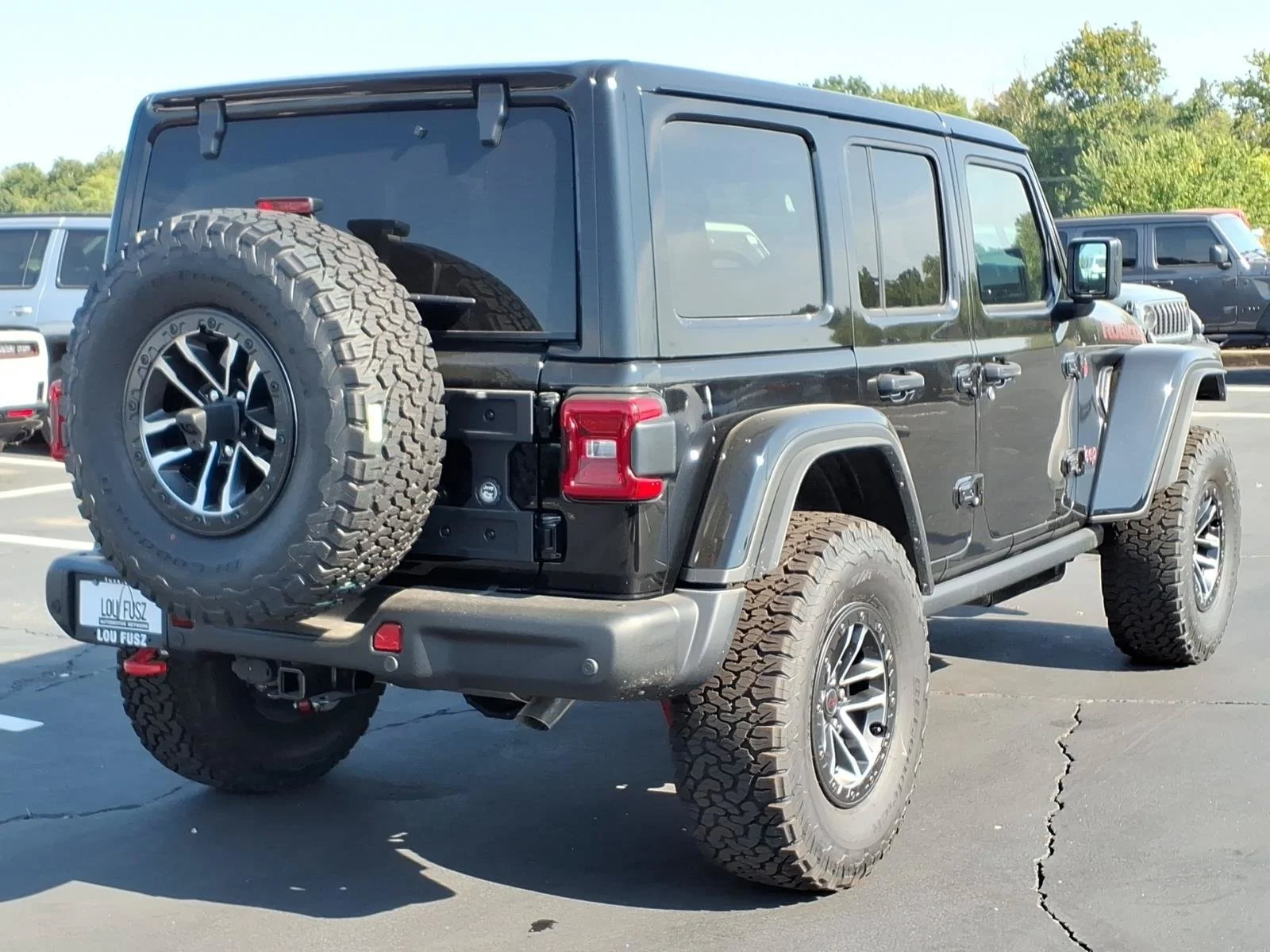 New 2026 Black Clear-Coat Exterior Paint Jeep Rubicon X image 15