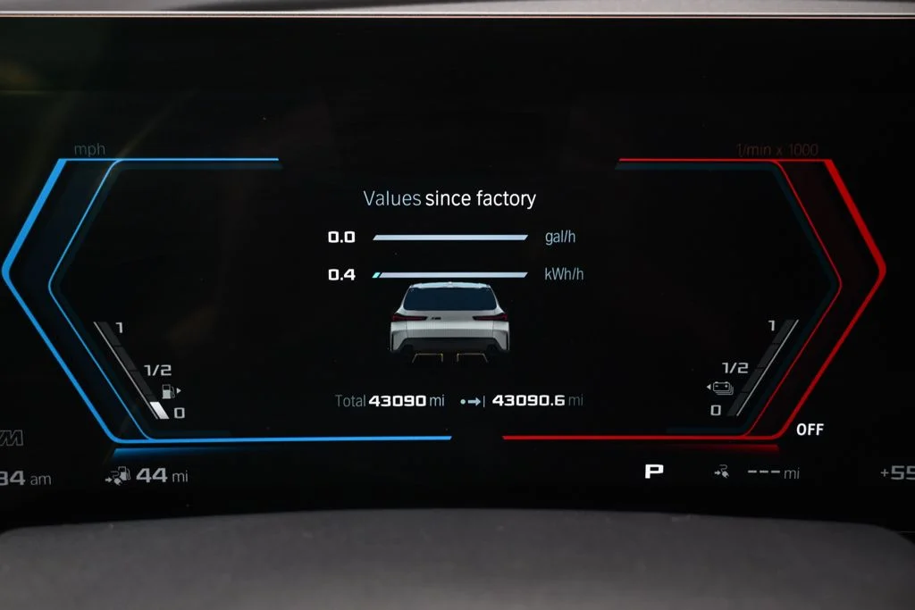 2023 BMW XM Base - Photo 26