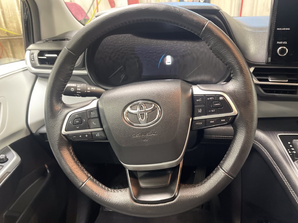 Used 2025 Black Toyota XLE image 19