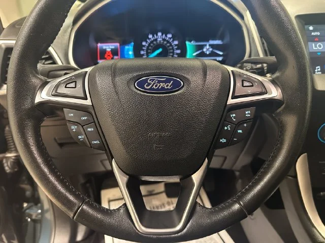 Used 2016 Blue Ford SEL image 10