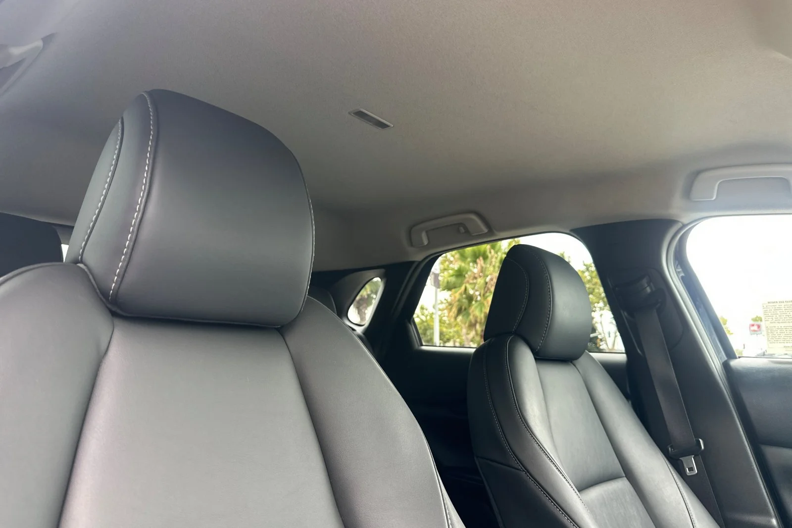 Used 2021 Crystal Blue Mazda Select image 18