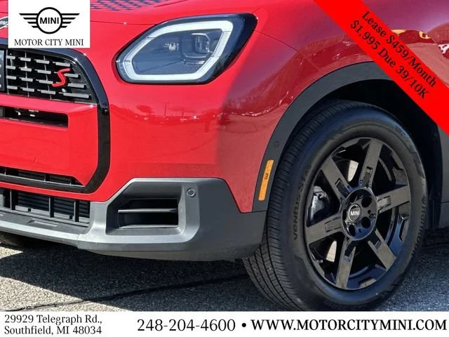 Certified Used 2026 Chili Red II MINI Signature Plus image 10