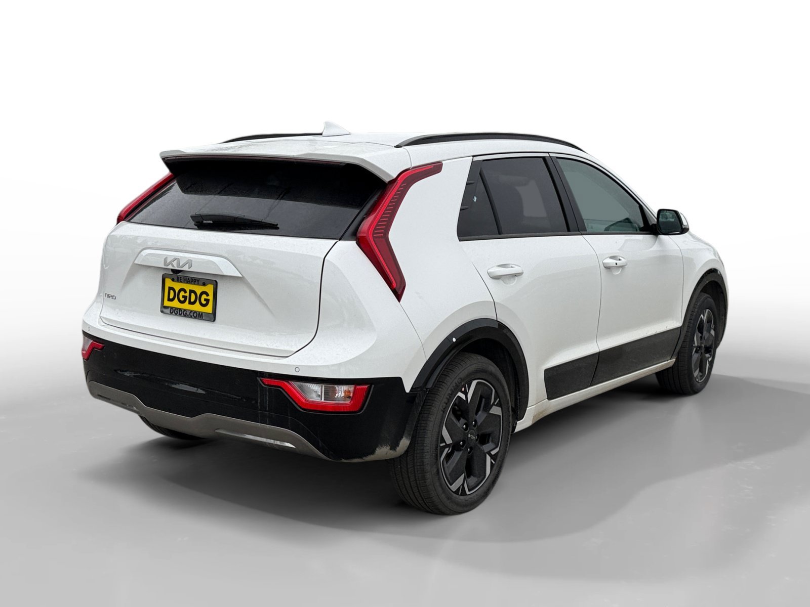 New 2026 Snow White Pearl Kia WIND image 5