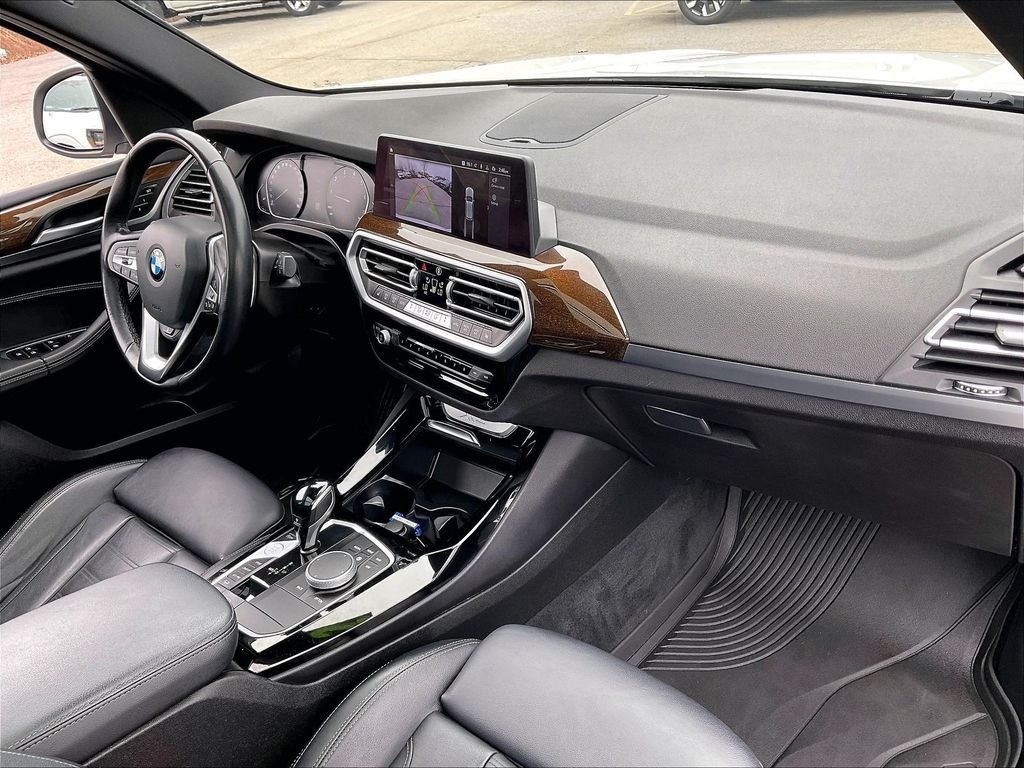 Used 2022 White BMW xDrive30i image 13