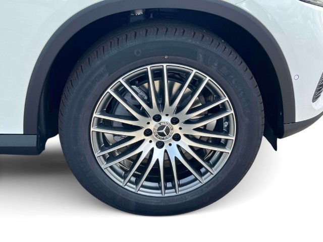 New 2027 Polar White Mercedes-Benz GLC 300 image 8