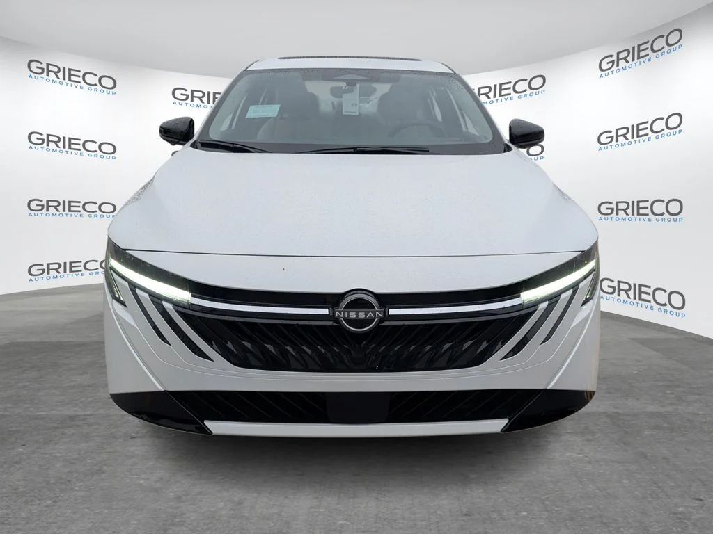 New 2026 White Nissan SL image 2