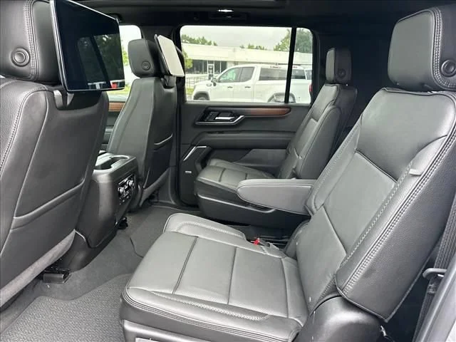 2026 GMC Yukon XL Denali - Photo 23