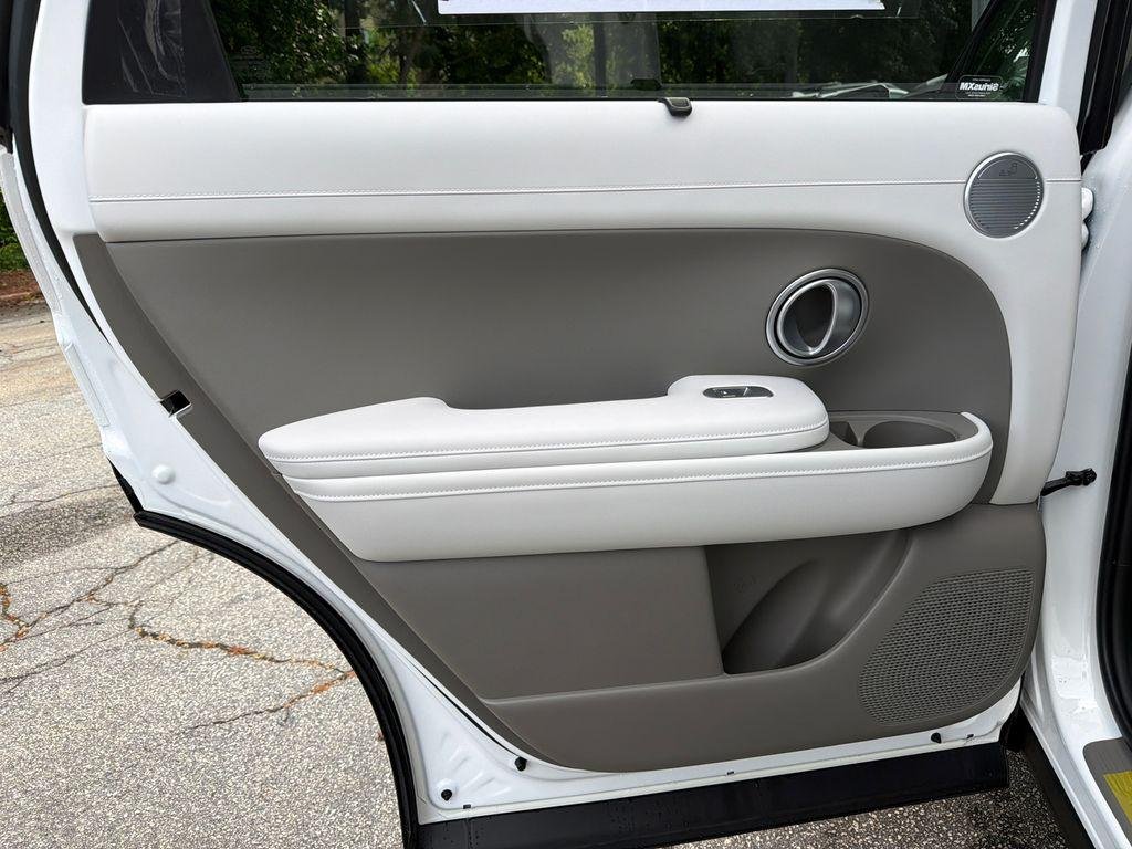 New 2026 White Hyundai Blue SEL Premium 7P image 22