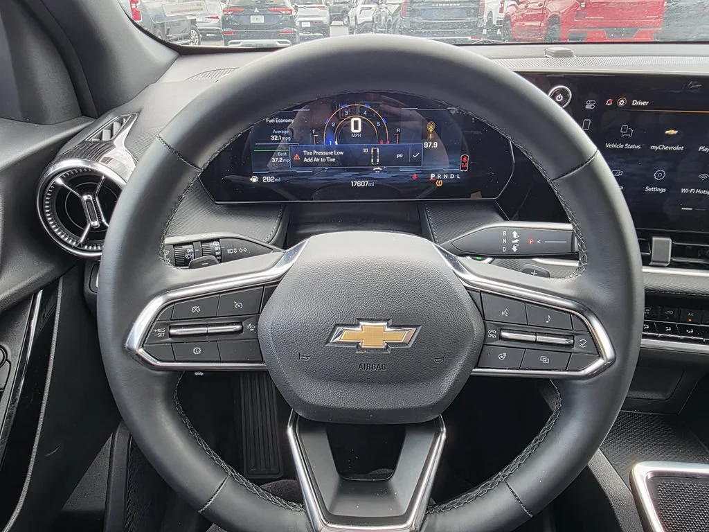 Used 2026 Summit White Chevrolet LT image 18