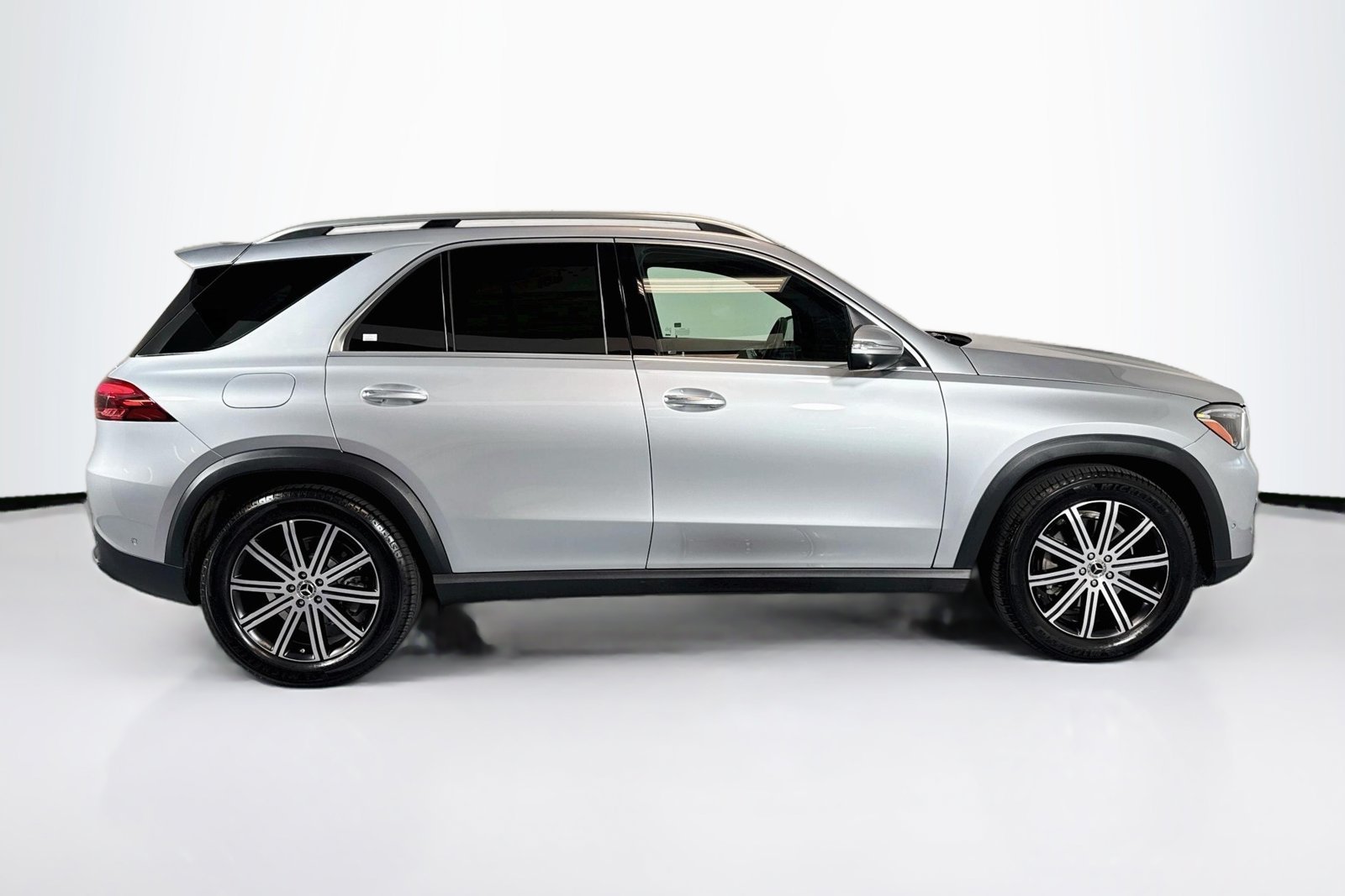 Certified Used 2024 Cirrus Silver Metallic Mercedes-Benz GLE 350 image 4