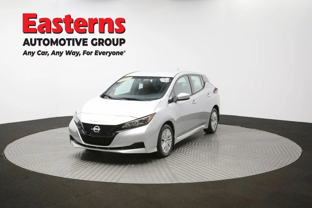 Used 2023 Silver Nissan S image 50
