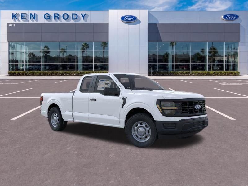 2026 Ford F-150 XL SuperCab 6-1/2 Box's photo