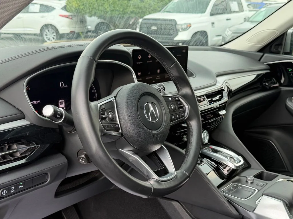 Used 2024 Gray Acura Technology SH-AWD image 9