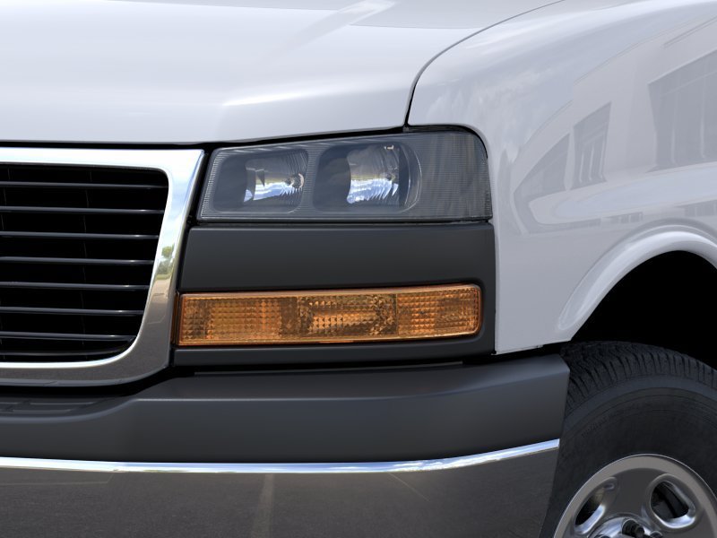 New 2025 Summit White GMC 1WT image 10