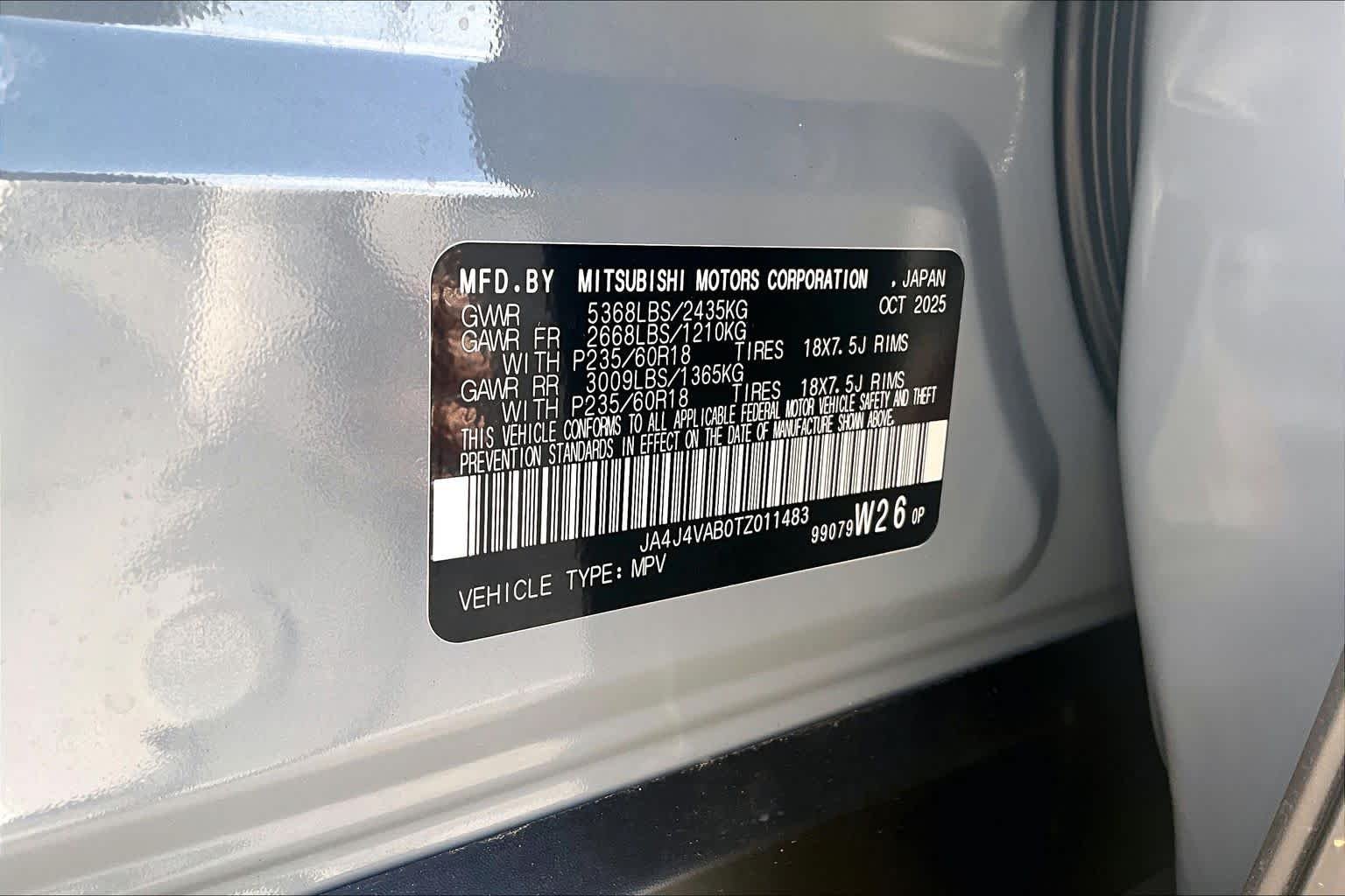 Used 2026 Moonstone Gray Metallic/Black Roof Mitsubishi Trail Edition image 32