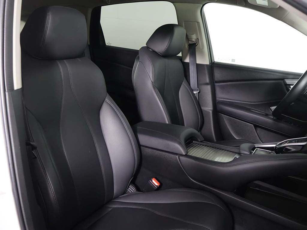 Used 2023 White Acura Base image 30
