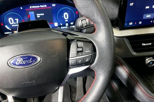Used 2025 White Metallic Ford ST-Line image 42