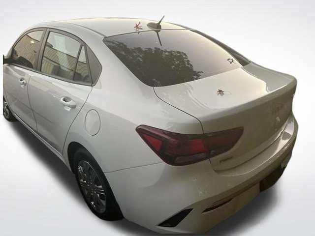 Used 2022 Clear White Kia S image 8