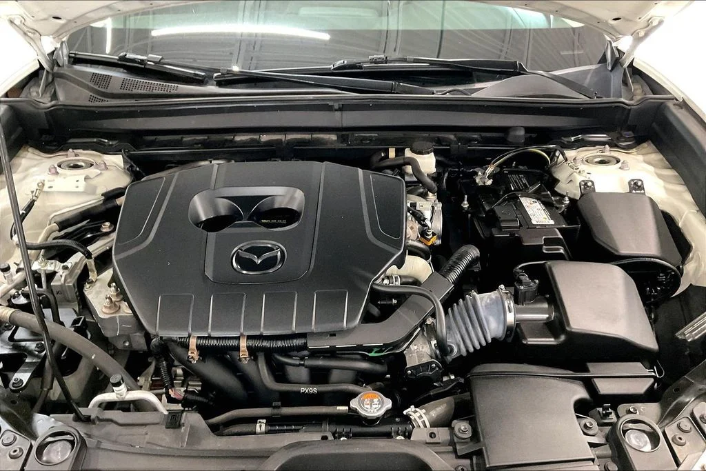 Used 2023 White Mazda 2.5 S Preferred Package image 9