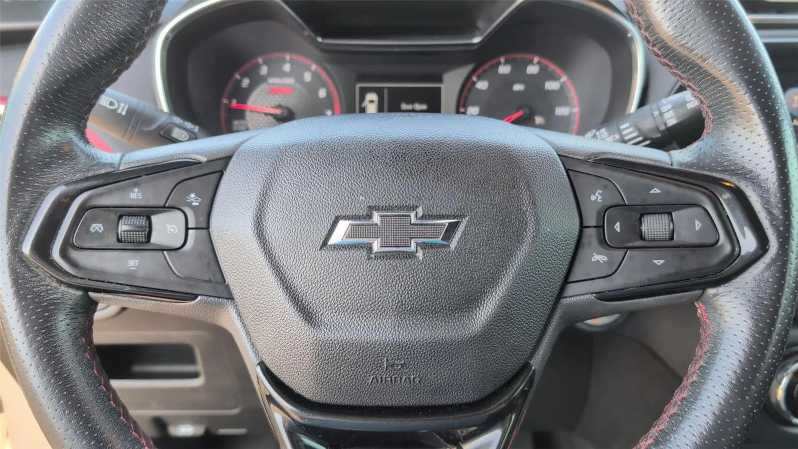 Used 2021 SATIN STEEL METALLIC Chevrolet RS image 23