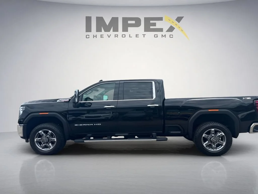 Used 2026 Onyx Black GMC SLT image 2