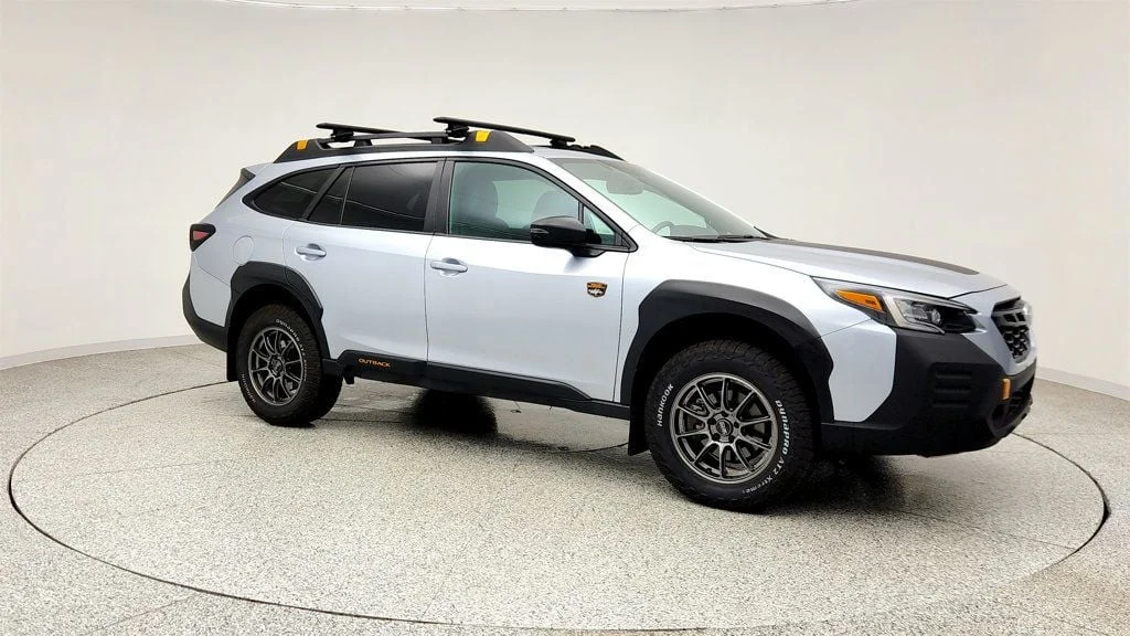 Used 2023 Ice Silver Metallic Subaru Wilderness CVT image 3