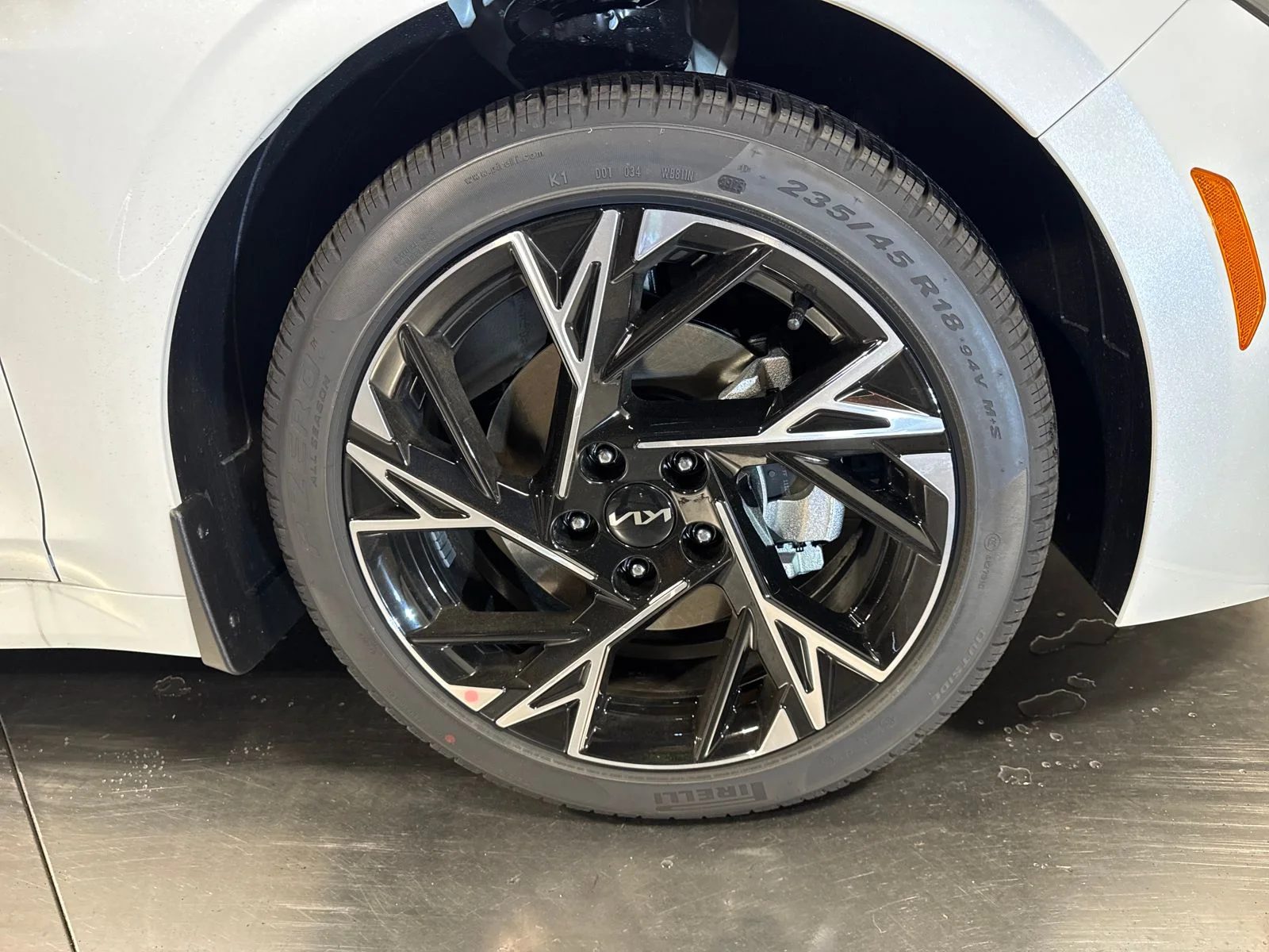 New 2026 Snow White Pearl Kia GT-Line image 14