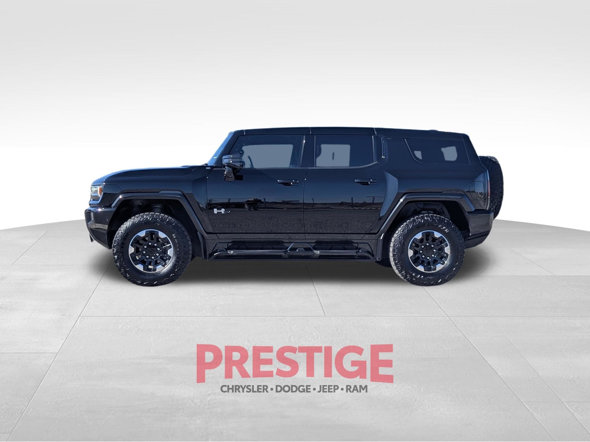 Used 2024 Black GMC 2X image 16