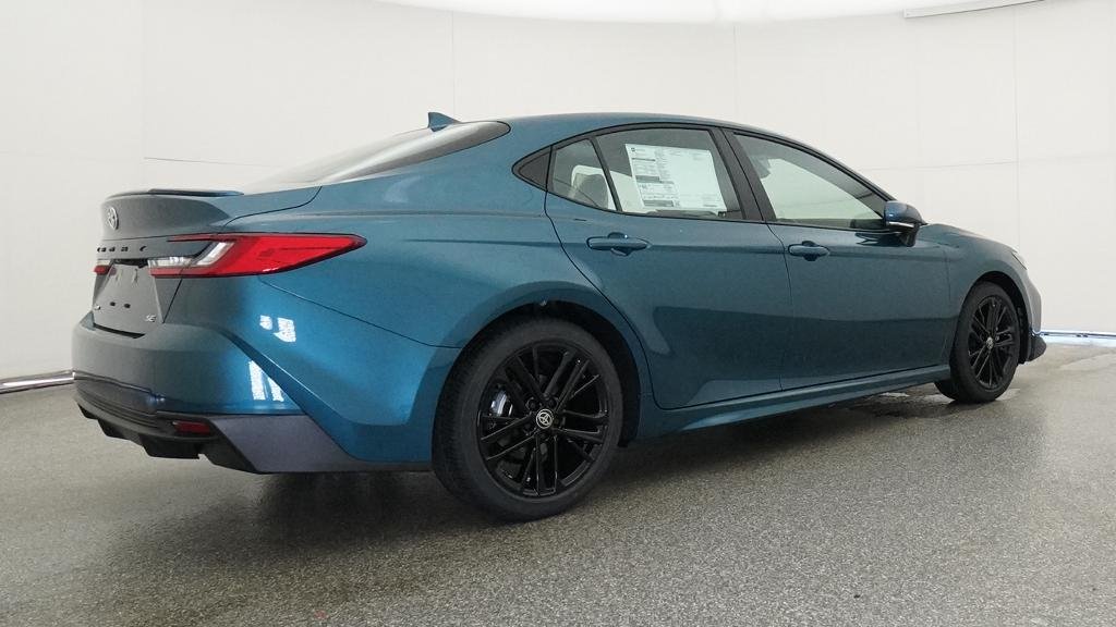 New 2026 Ocean Gem Toyota SE image 17