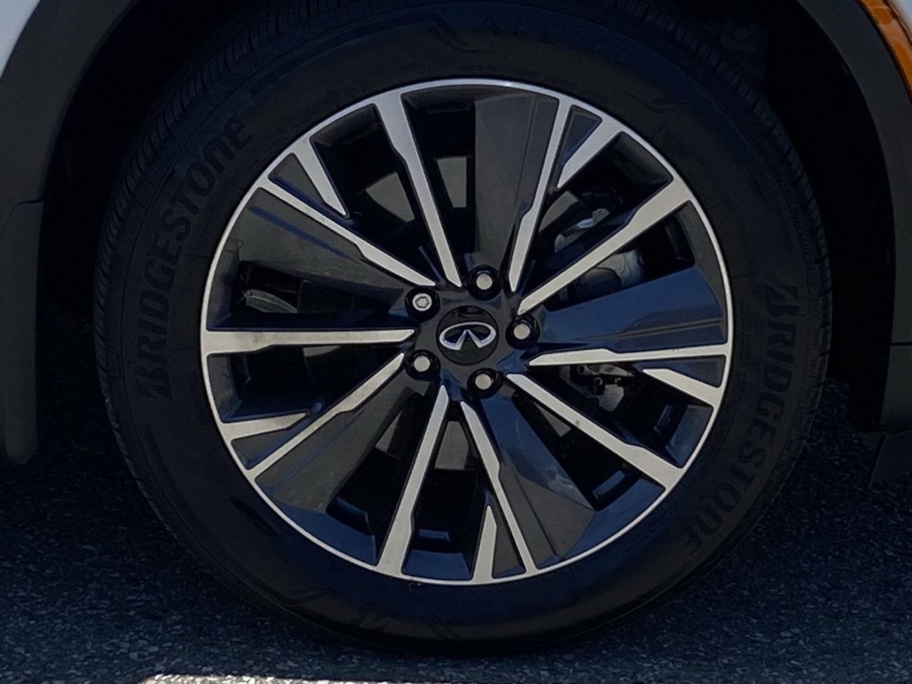 2026 INFINITI QX60 LUXE - Photo 8