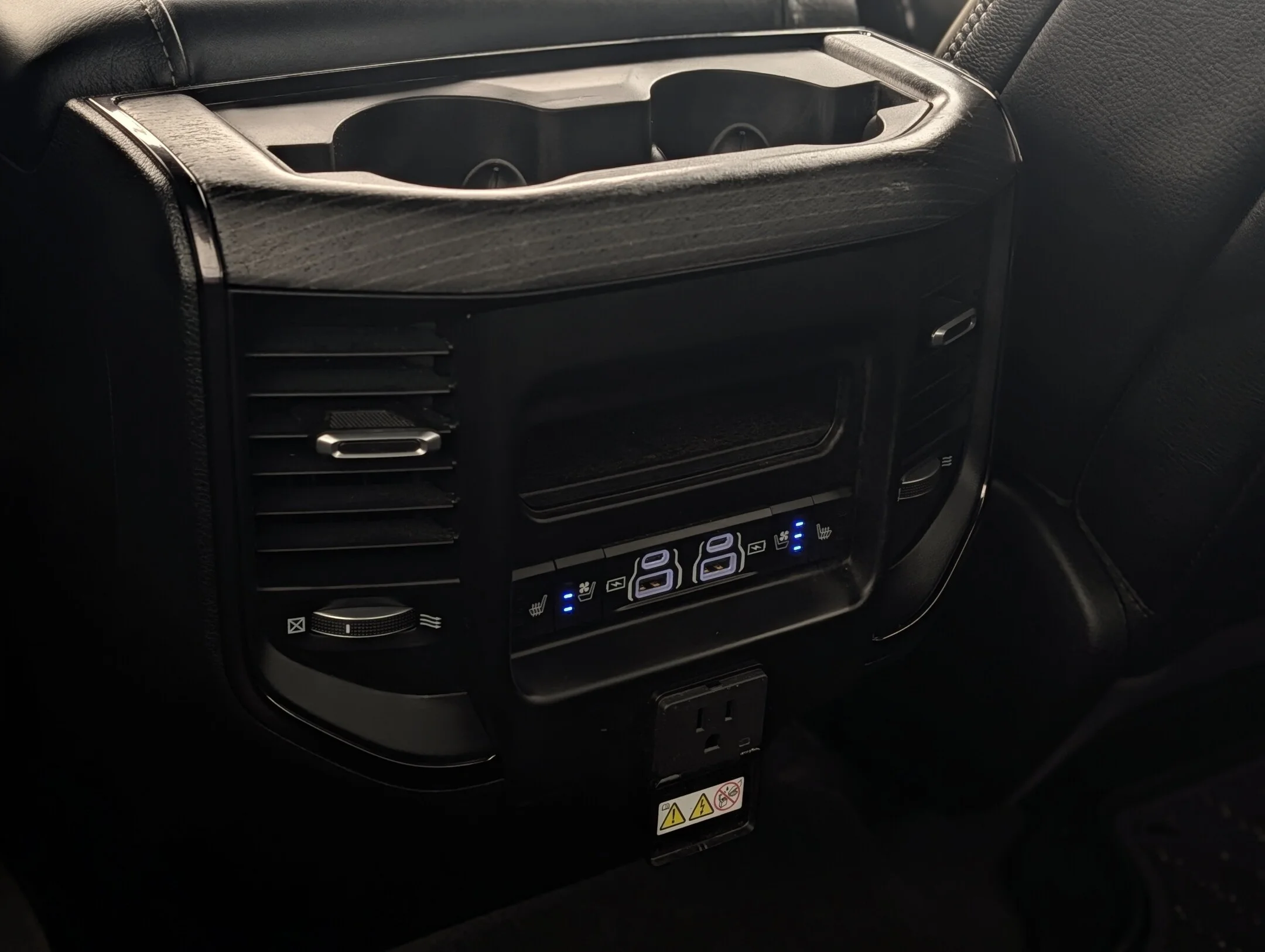 Used 2023 Black RAM Limited - - 4x4 - 14.4 Uconnect NAV - Premium Leather & More image 27
