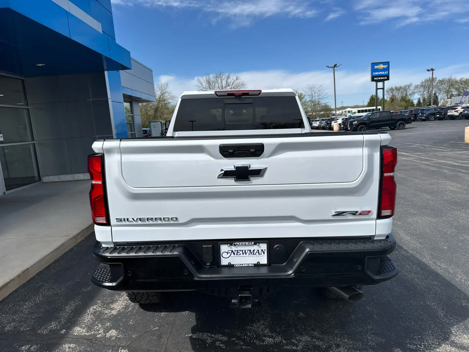2026 Chevrolet Silverado 2500HD ZR2 - Photo 8