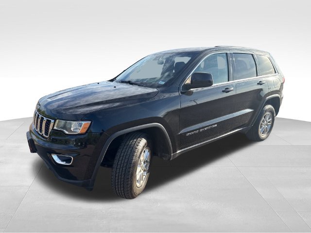 Used 2018 Black Jeep Laredo image 3